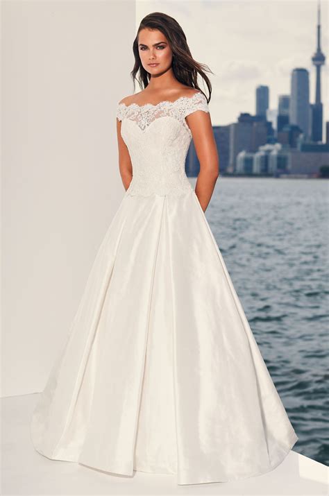 wedding dresses online ebay|More.